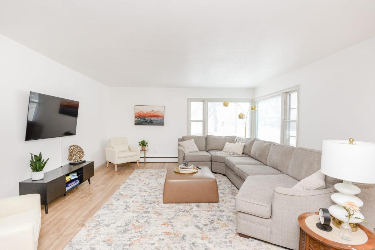 New Remodeled Townhome In Central Φάργκο Εξωτερικό φωτογραφία