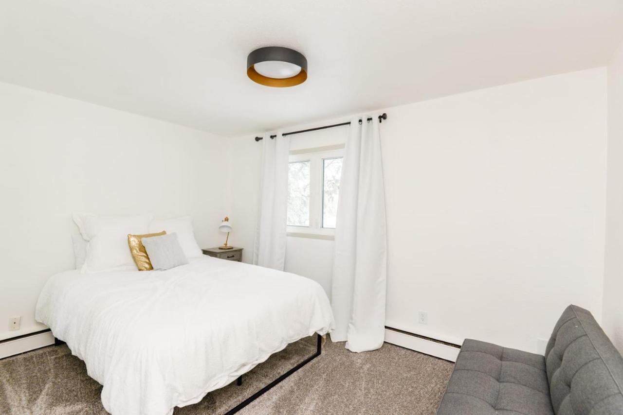 New Remodeled Townhome In Central Φάργκο Εξωτερικό φωτογραφία
